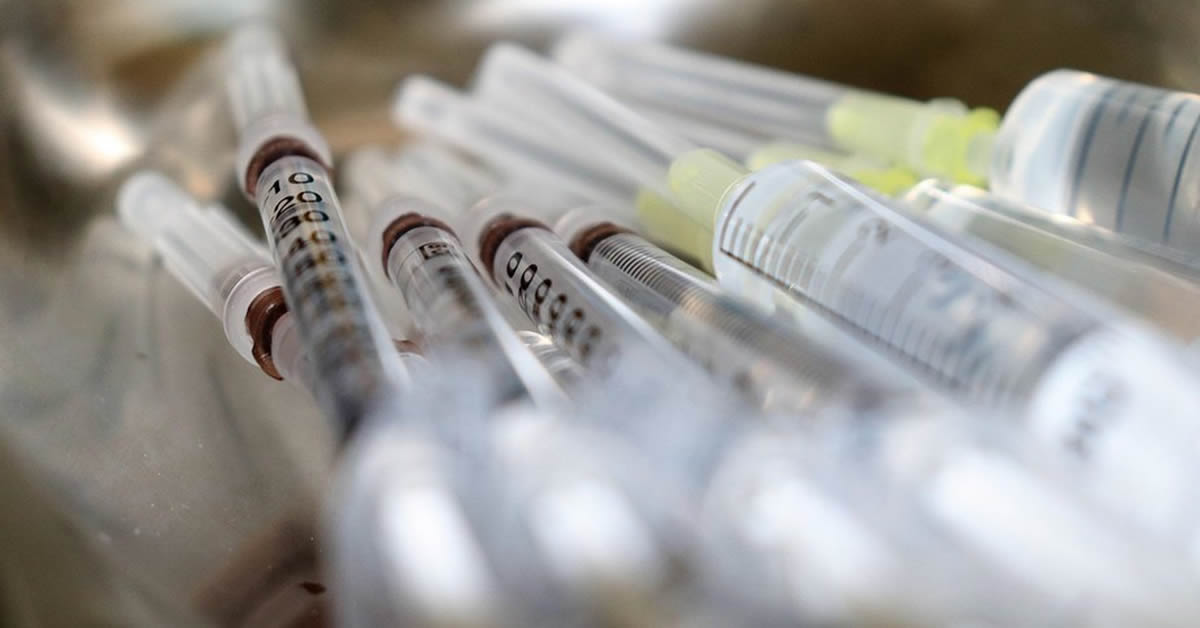 Senado cria incentivo fiscal para empresas que vacinarem empregados