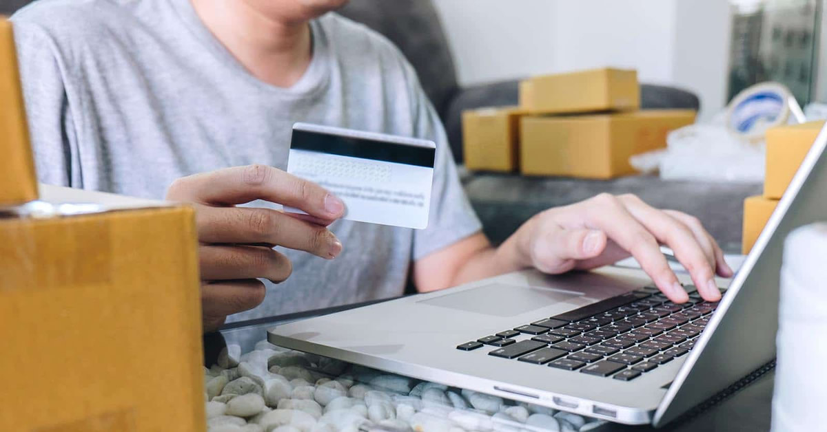 Valor das fraudes aumenta em 30% nas compras online no mês de junho