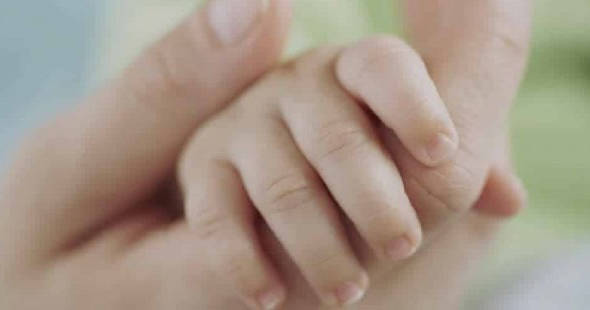 Auxílio-Maternidade no INSS tem novas regras para solicitação